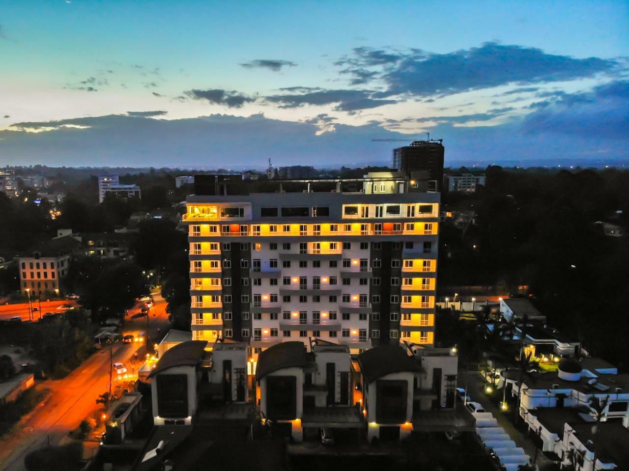 Glam Hotel Nairobi Bagian luar foto